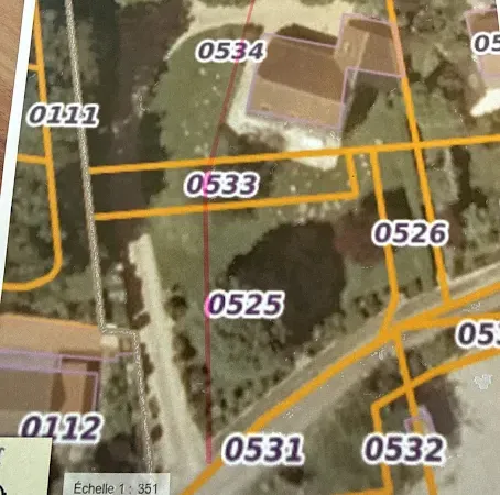 Terrain 736 m²