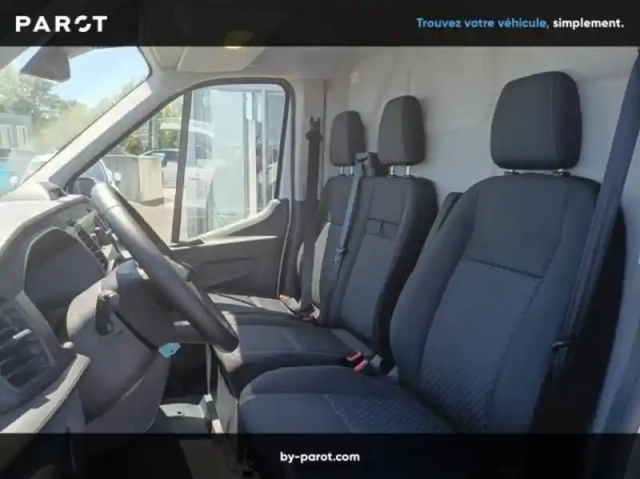 Ford Transit fourgon fg t310 l2h2 2.0 ecoblue 130ch ambiente — photo 10