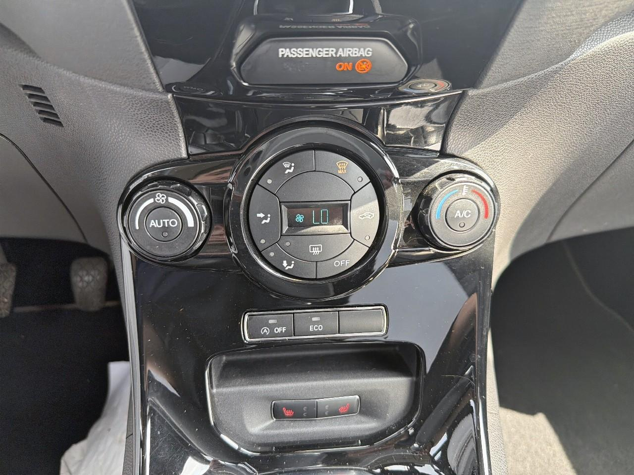 Ford Fiesta 1.0 ecoboost 125 s&s titanium — photo 15