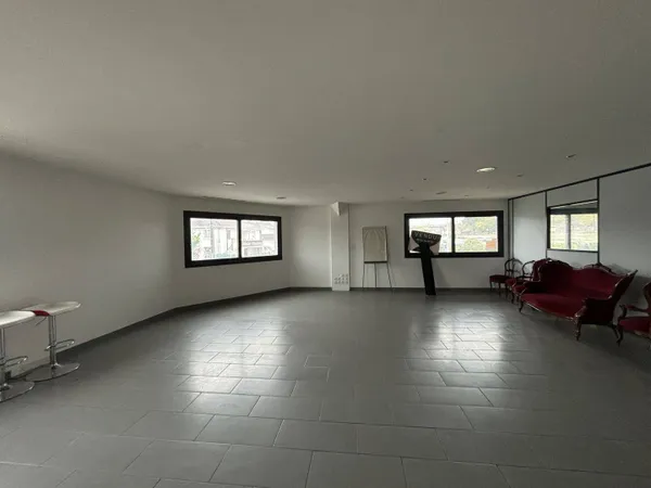 Bureaux 200 m²