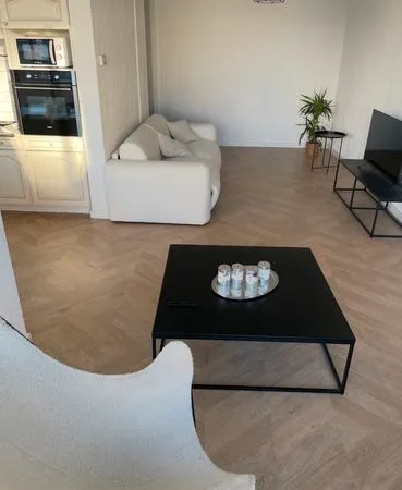 P2 à vendre Centre Ville sur le Port