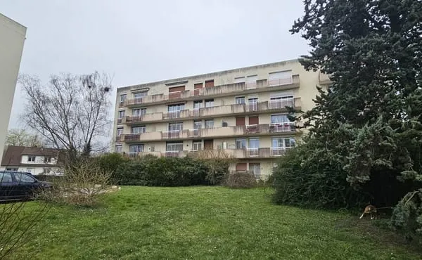 T3 lumineux avec balcon, cave et box à Meaux