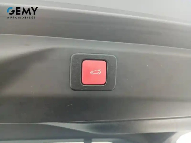 Peugeot 3008 hybrid 145 e-dcs6 — photo 20