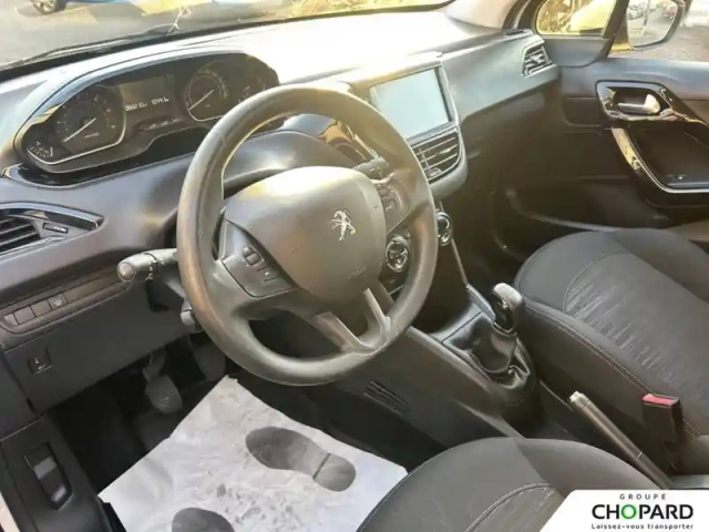 Peugeot 208 affaire bluehdi 100 s&amp;s bvm5 — photo 2