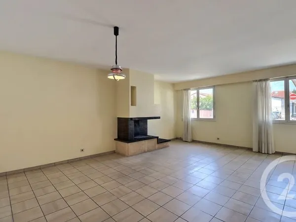 Maison 3 pièces 90 m²