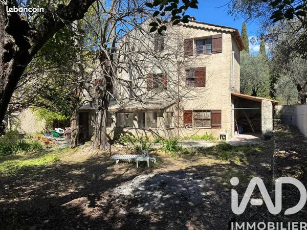 Maison 9 pièces 160 m²