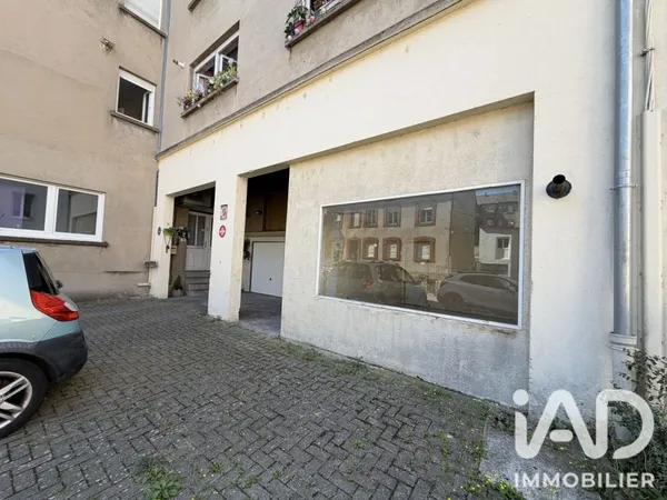 Commerce 60 m²