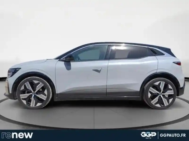 Renault Megane e-tech electric ev60 220ch iconic super charge -b — photo 4