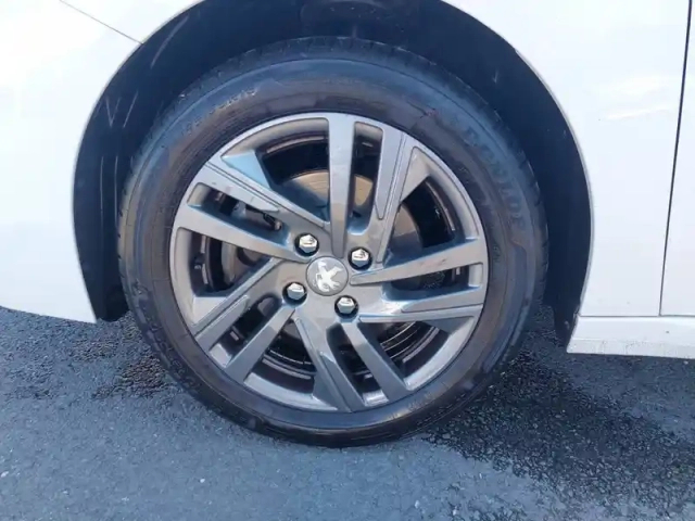 Peugeot 208 bluehdi 100 s&amp;s bvm6 — photo 13