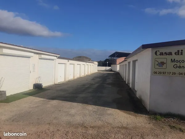 Box garage
