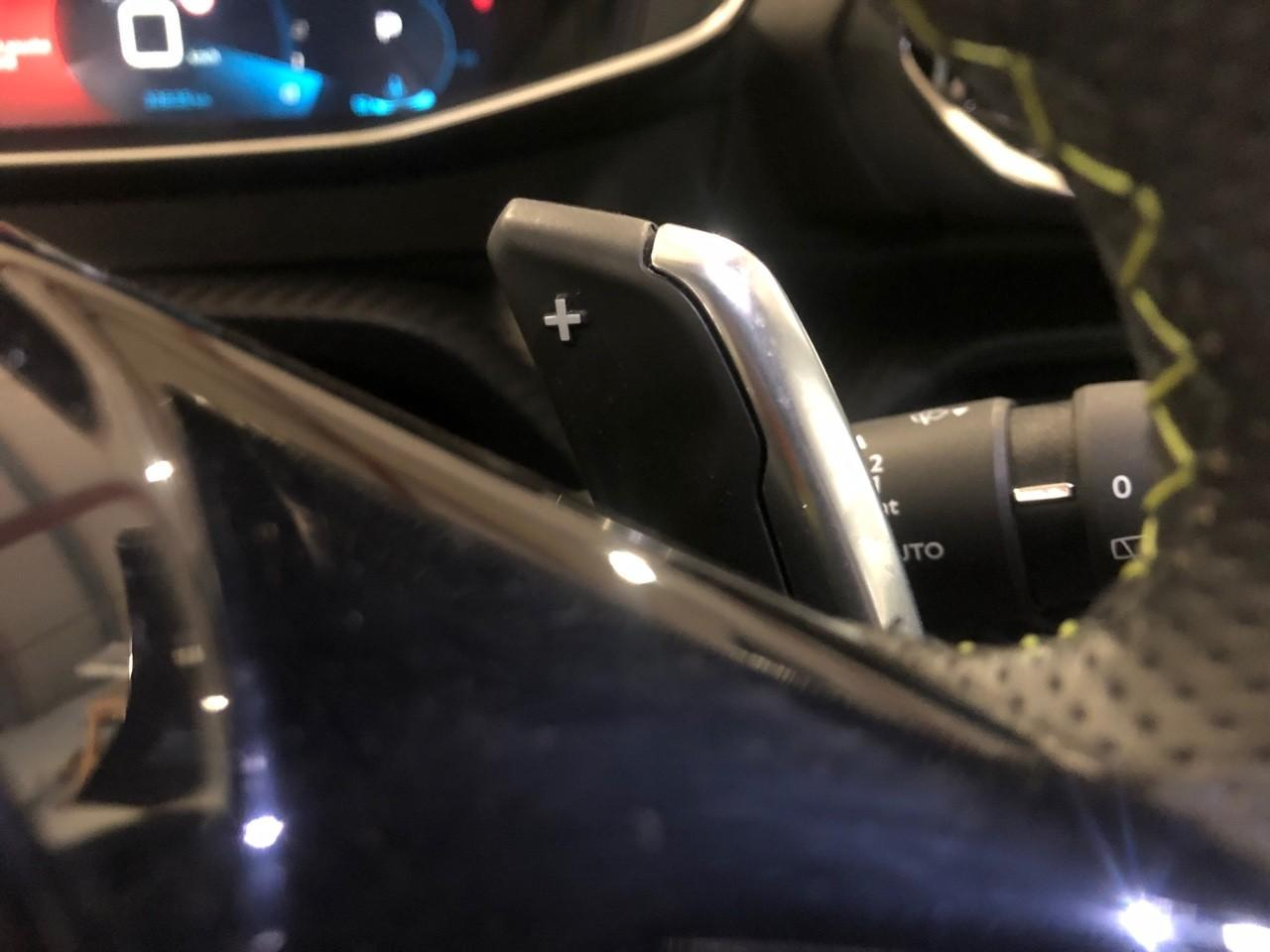 Peugeot 2008 puretech 130 s&s eat8 gt — photo 29