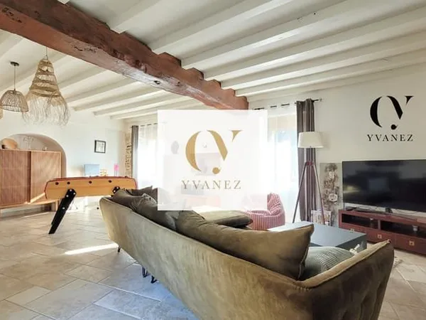 Maison de charme de 170 m2 avec 4 chambres aux portes de Châ
