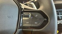 Peugeot 2008 1.2 PureTech 130ch S&S Allure Pack EAT8 — photo 25