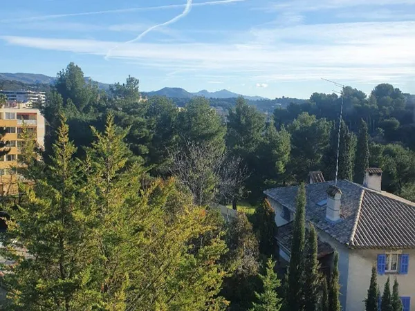 Appartement 4 pièces 75 m²