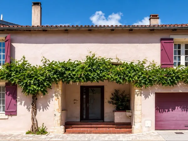 Maison 8 pièces de 258 m²