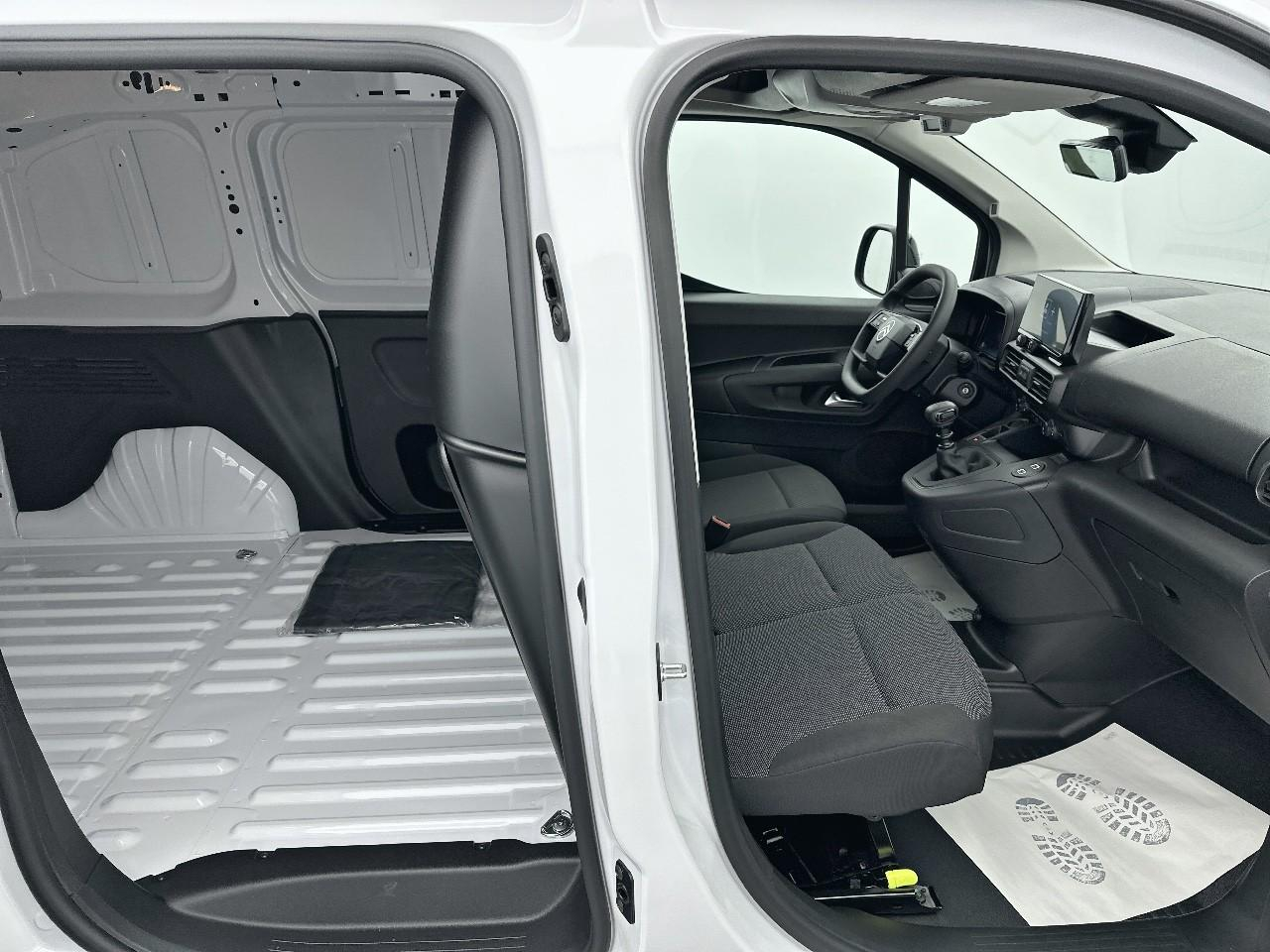 Citroën Berlingo van m diesel 100 ch manuelle — photo 11