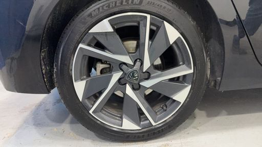 Peugeot 308 1.5 BlueHDi 130 EAT8 - Allure – 2025 – 53500 km – Diesel – Boîte Automatique — photo 20