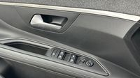 Peugeot 3008 1.2 PureTech 130ch S&S Allure — photo 19