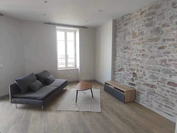 Appartement T2 50m2 520 avec balcon