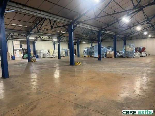 Local d'activité 3220 m²
