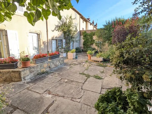 Propriété 16 pièces 307 m²