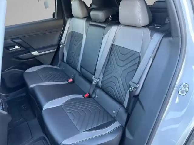 Jeep Compass 1.6 turbo t4 225ch e-hybrid plug-in first edition bvr7 — photo 10