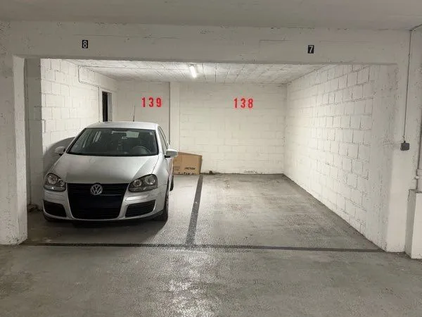 Emplacement parking à louer - Porte de Montreuil