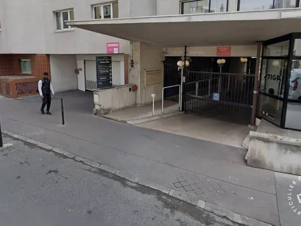 Garage/Parking