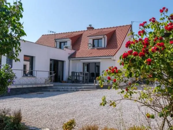 Maison familiale sur terrain de 1700 m², sans vis-à-vis
