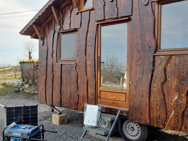 Tiny house