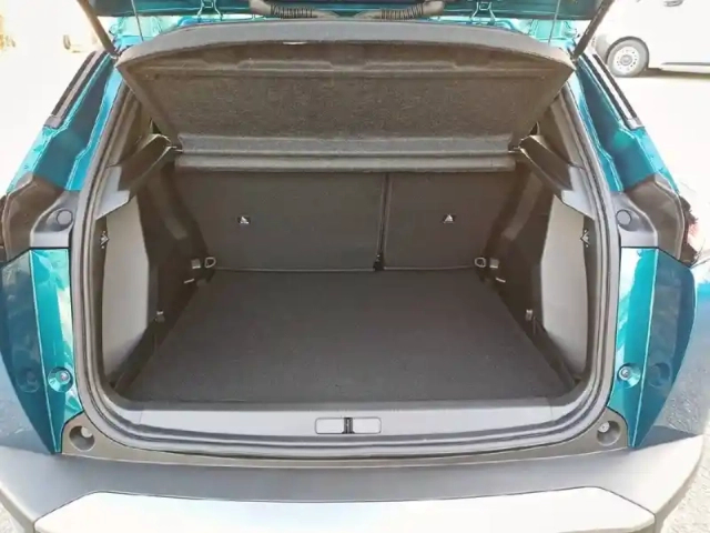 Peugeot 2008 hybrid 145 e-dcs6 — photo 33