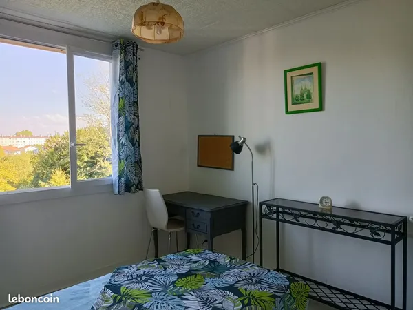 Chambre en colocation proche Université