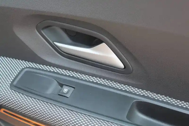 Dacia Sandero eco-g 100 — photo 5