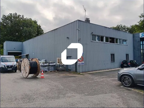 Local d'activité 4000 m²