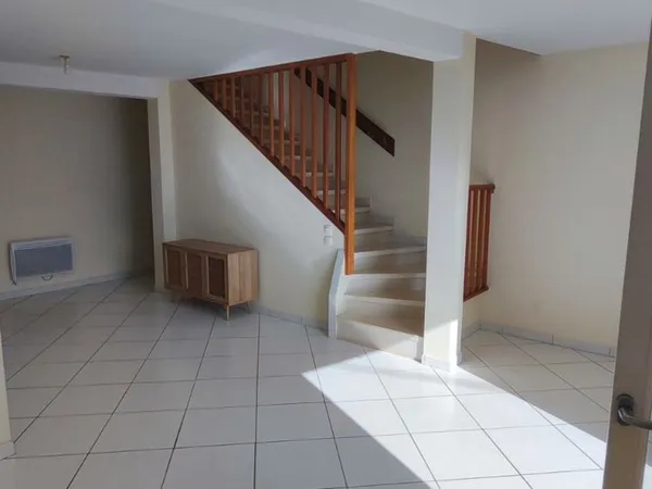 Location Appartement T3 81m² LUDIES