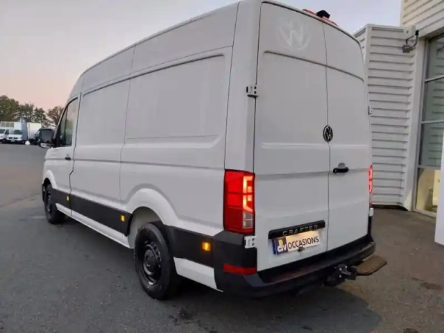 Volkswagen Crafter fg 30 l3h3 2.0 tdi 140ch business traction — photo 3