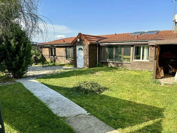 Maison de plain-pied 3 pièces 98 m²