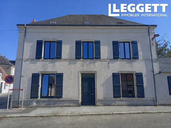 Belle demeure de 5 chambres avec jardin et garage, dans village proche forêt de Perseigne et 16 km d