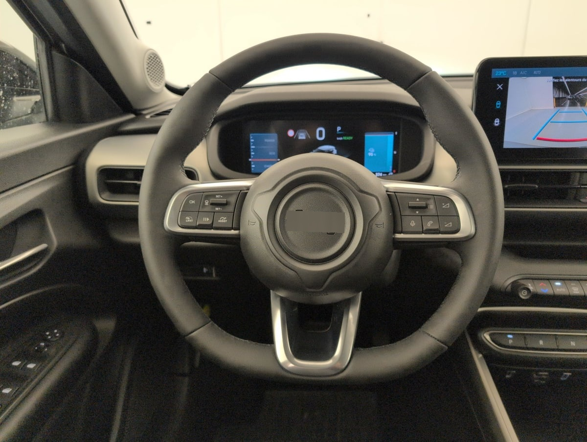 Jeep Avenger — photo 14