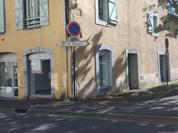Local polyvalent en angle de rue Prix en baisse 18/10/2026