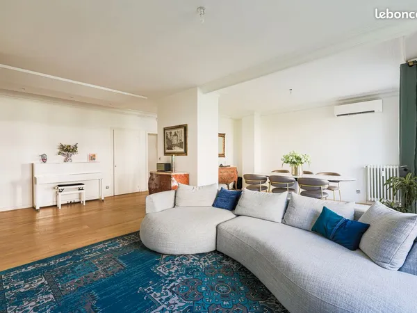 Appartement 4 pièces de 113m² possibilité de 3 chambres Vue parc Paul Mistral