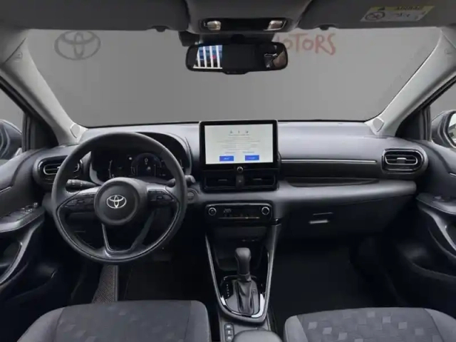 Toyota Yaris hybride 116h design pac — photo 11