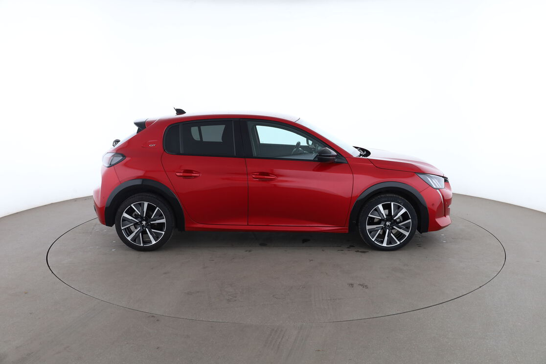 Peugeot 208 1.2 PureTech GT — photo 6