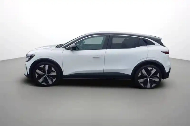 Renault Megane e-tech ev60 220 ch optimum charge — photo 3