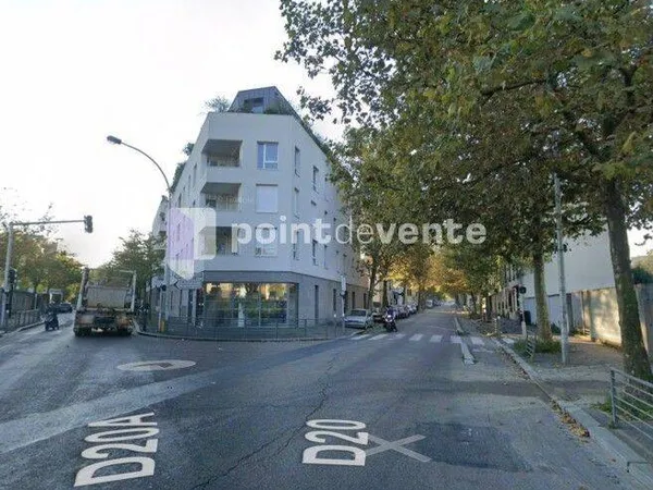 Local commercial 188 m²