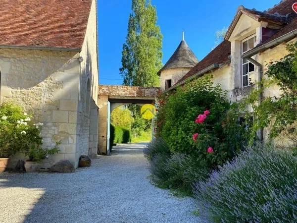 Propriété/château 580 m²