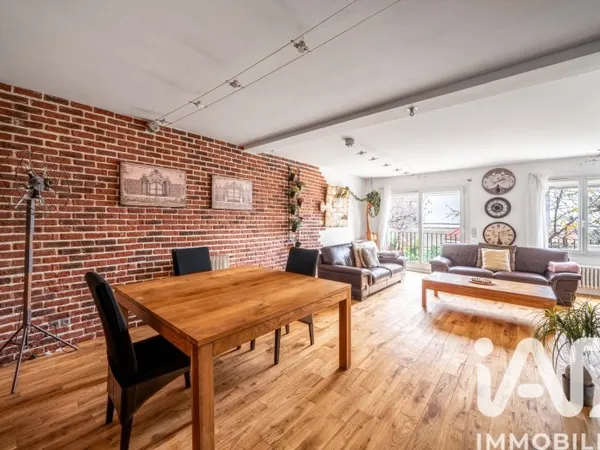 Maison 7 pièces 214 m²