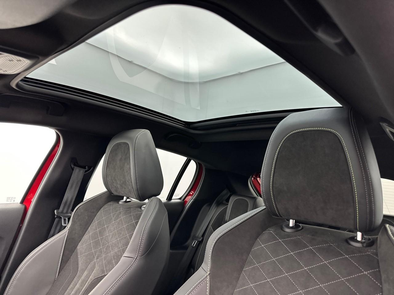 Peugeot 208 puretech 100 s&s eat8 gt — photo 33