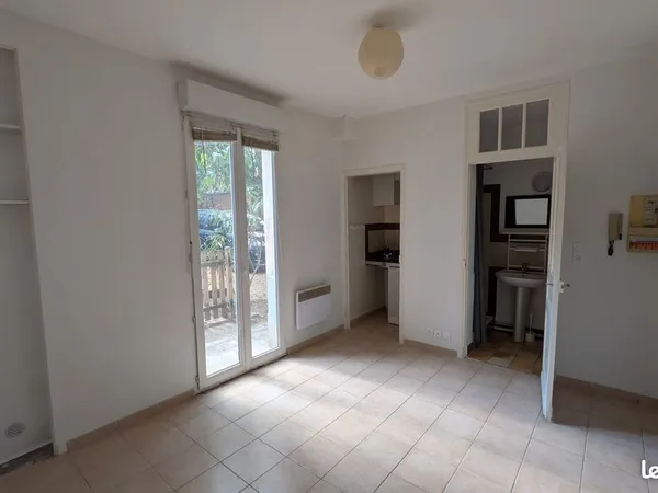 Studio 17m2 - Quartier Busca / St Michel