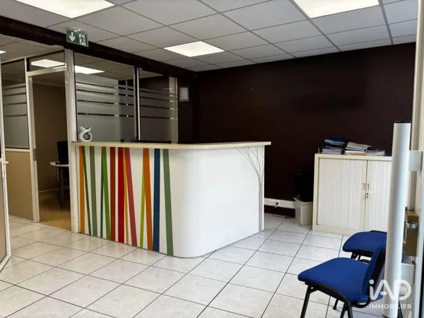 Local 90 m²